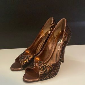 Carlos Santanas Peep Toe Pounce Heel